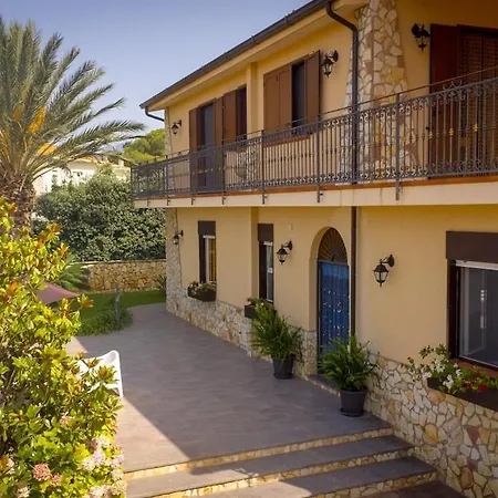 Villa Canape' With Private Pool
