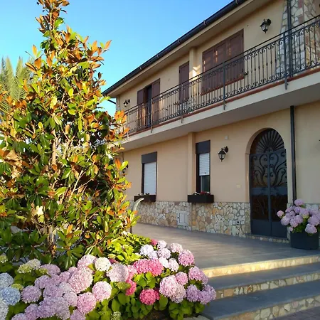 Canape' With Private Pool Villa Mandra Capreria