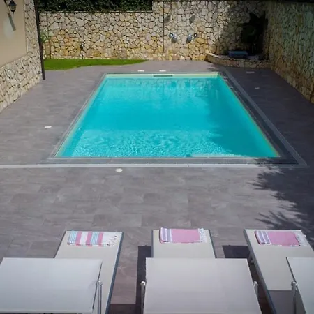 Villa Canape' With Private Pool *