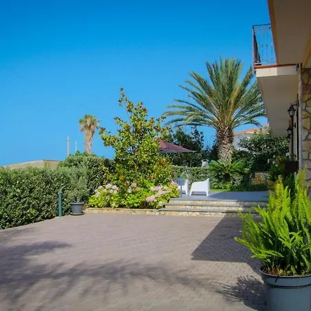 Villa Canape' With Private Pool *