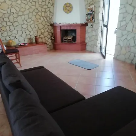 Canape' With Private Pool * Mandra Capreria